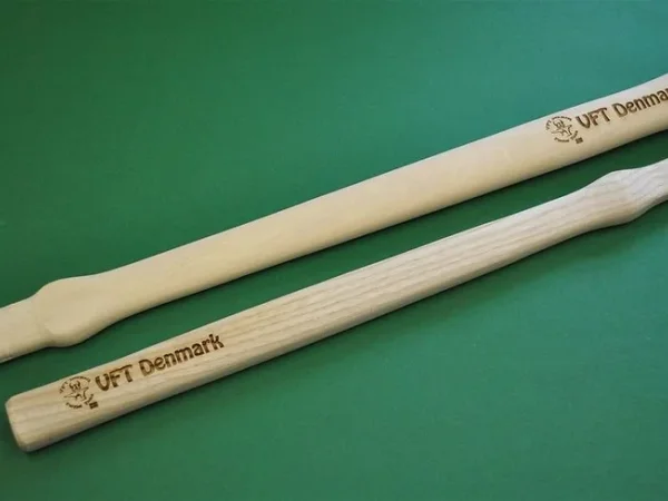 Hammerskaft med firmalogo